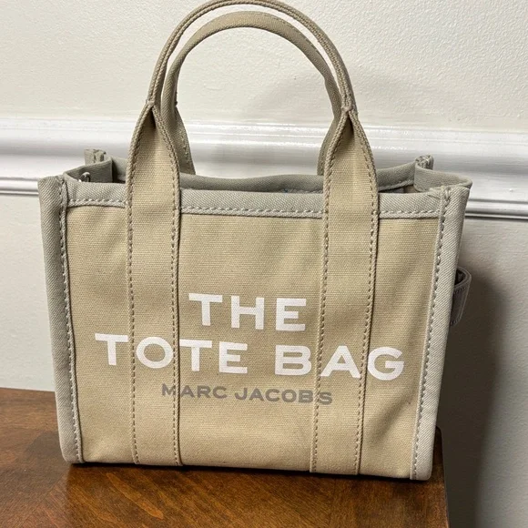 MARC JACOBS THE TOTE BAG- BEIGE COLORBLOCK - Picture 2 of 16